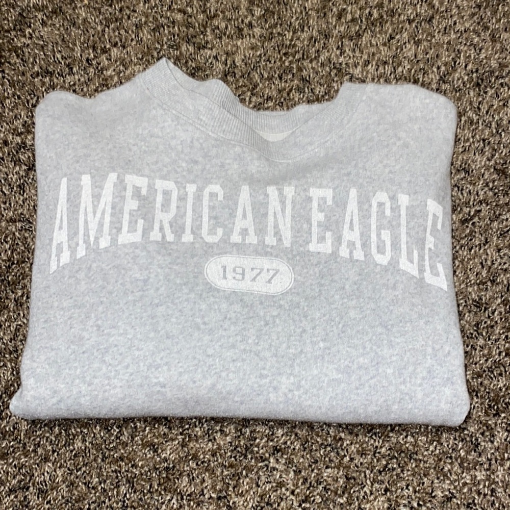 grey american eagle crewneck, size medium, good condition